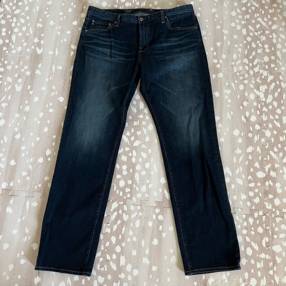 AG The Graduate Tailored Leg Jean